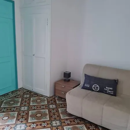Maison De Village Avec Exterieur